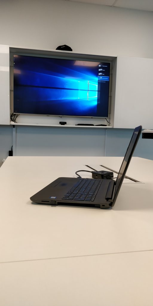 wireless display laptop